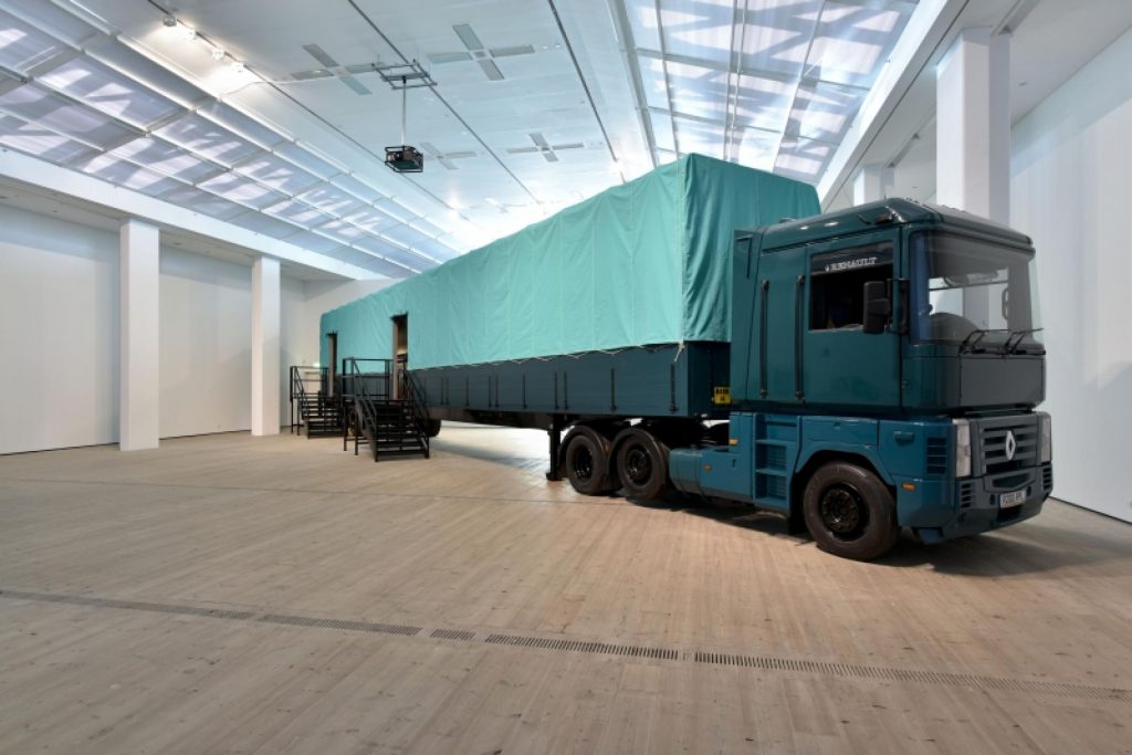 Fiona Tan DEPOT instalaltion BALTIC 2015
